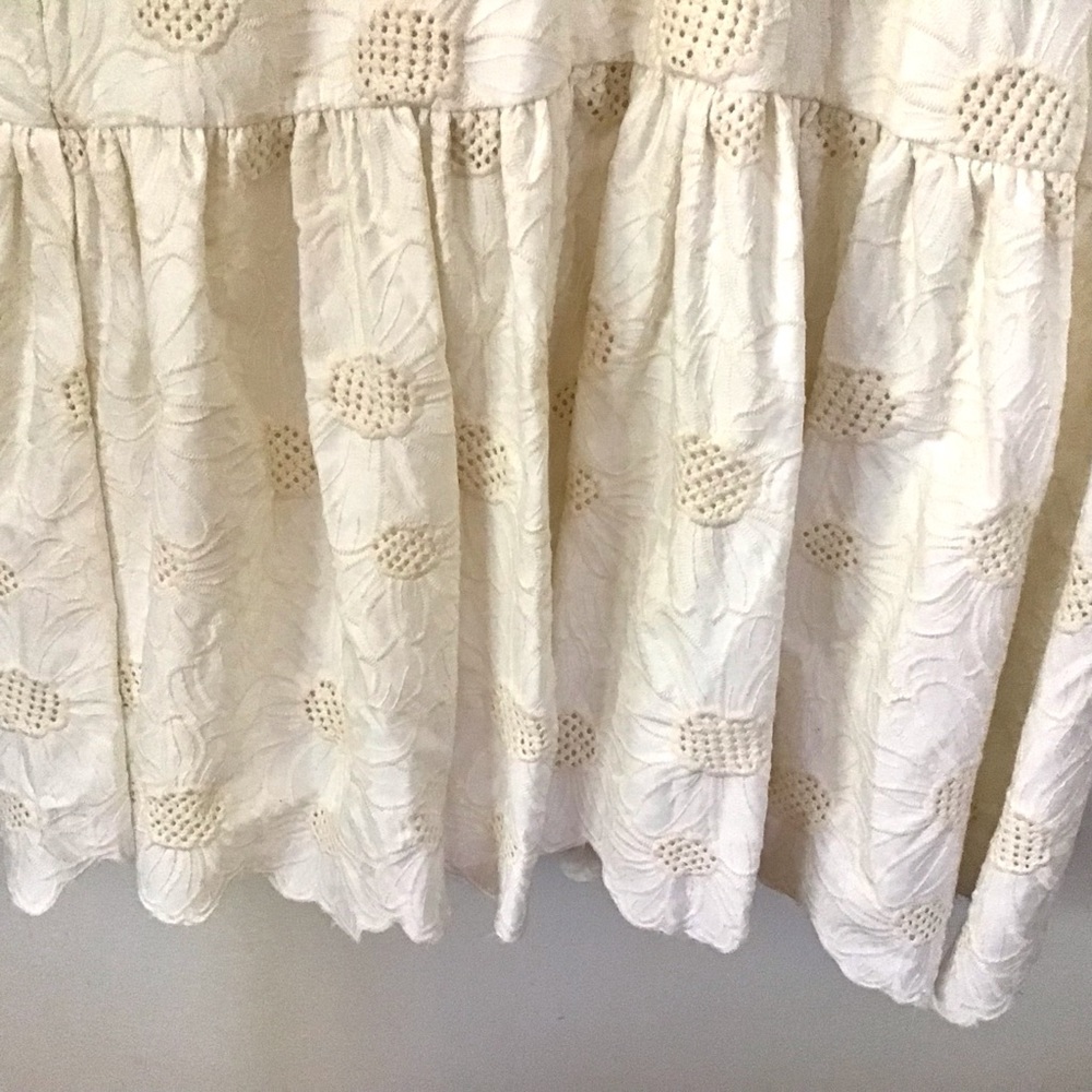 Alex Marie Embroidered Floral Puff Sleeve Ruffled Hem V Neck Dress Size 16 - Picture 5 of 9
